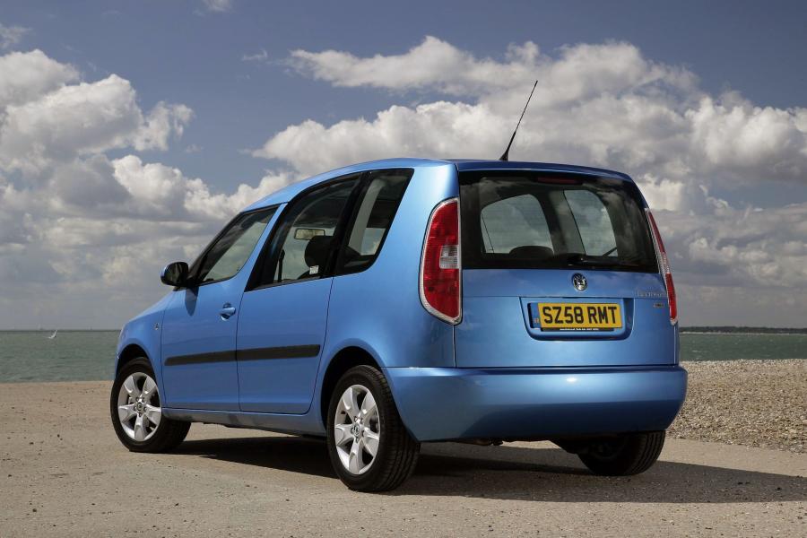  Skoda Roomster 2008 года  (фото 3 из 7)